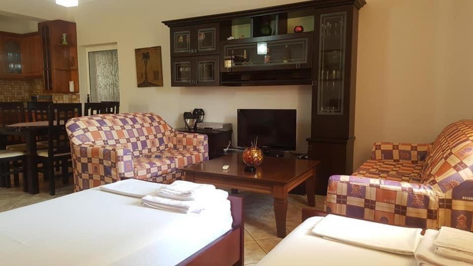Vita Apartment - Spacious Garden And Balcony 5 Min To Beach & Center Εξαμίλιο Εξωτερικό φωτογραφία