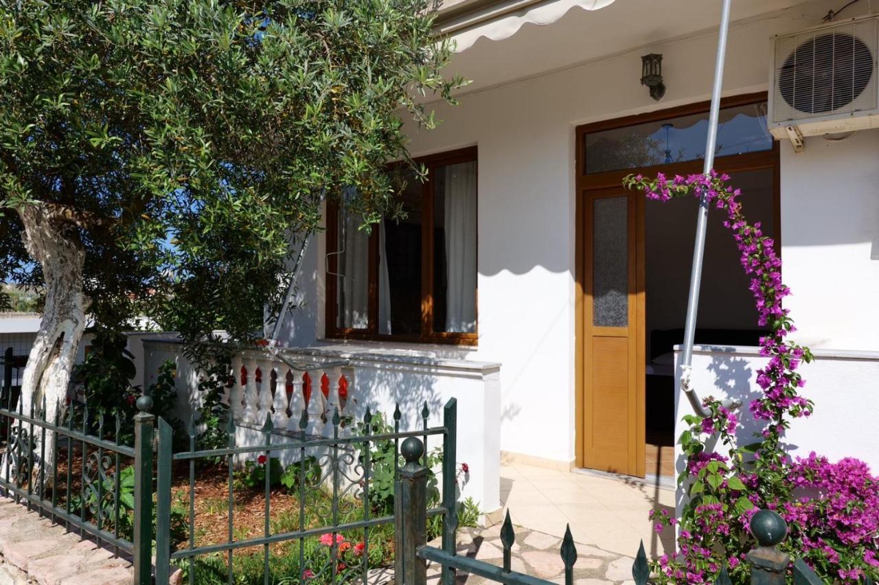 Vita Apartment - Spacious Garden And Balcony 5 Min To Beach & Center Εξαμίλιο Εξωτερικό φωτογραφία