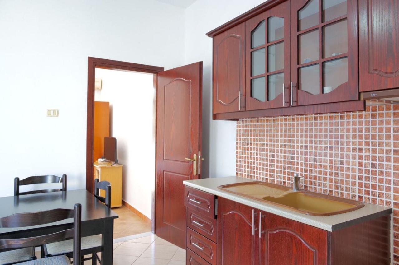 Vita Apartment - Spacious Garden And Balcony 5 Min To Beach & Center Εξαμίλιο Εξωτερικό φωτογραφία