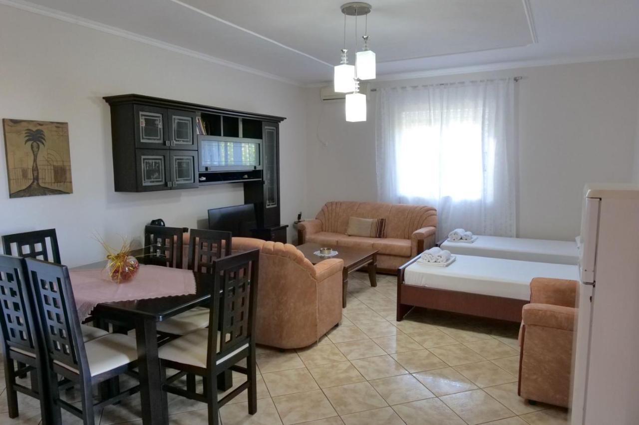 Vita Apartment - Spacious Garden And Balcony 5 Min To Beach & Center Εξαμίλιο Εξωτερικό φωτογραφία