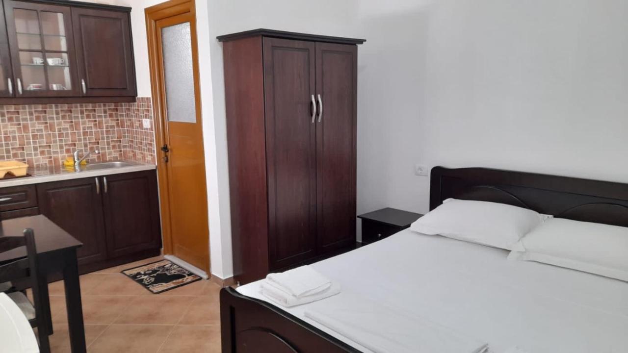 Vita Apartment - Spacious Garden And Balcony 5 Min To Beach & Center Εξαμίλιο Εξωτερικό φωτογραφία