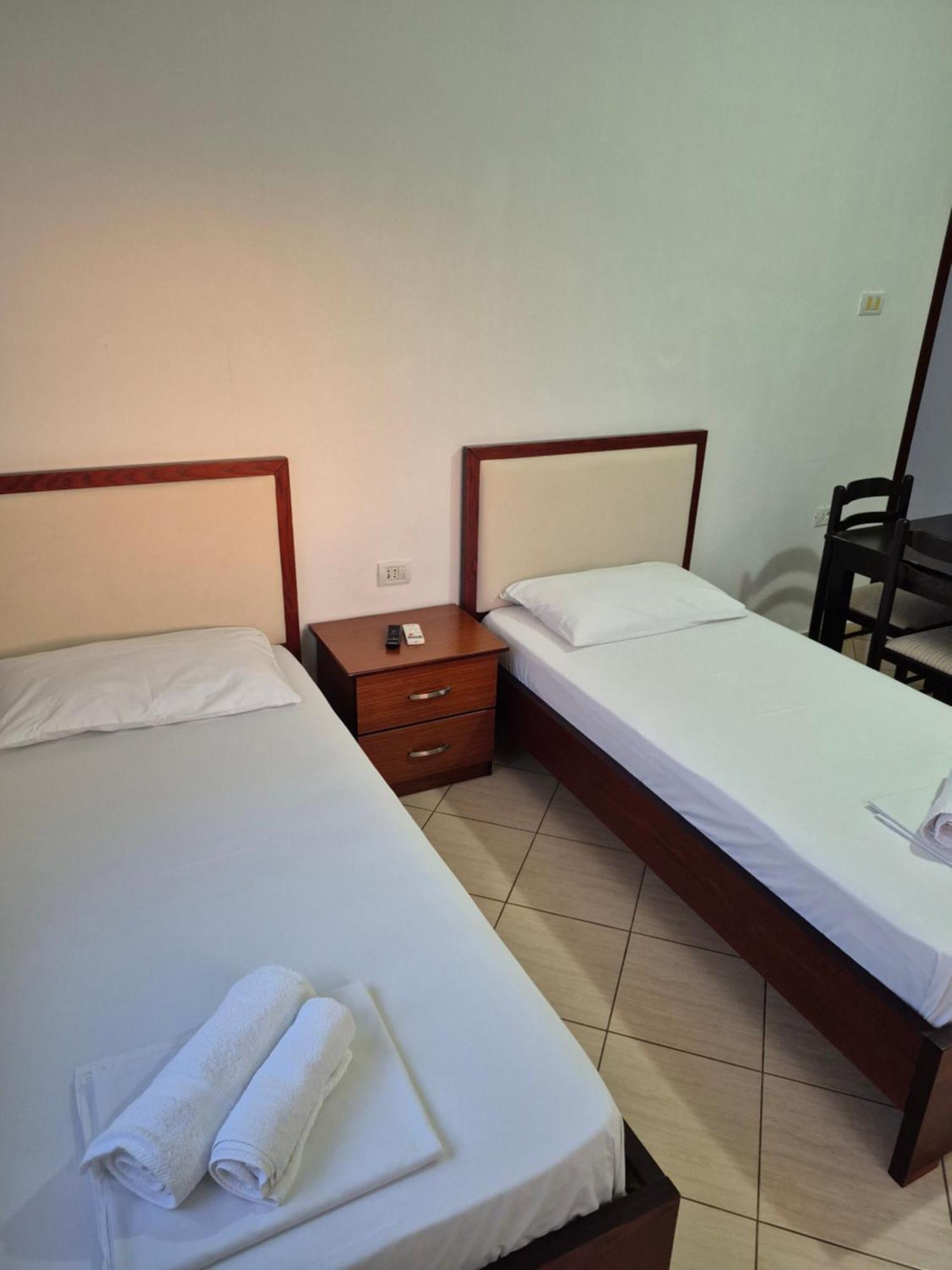 Vita Apartment - Spacious Garden And Balcony 5 Min To Beach & Center Εξαμίλιο Εξωτερικό φωτογραφία